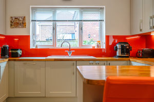 Kitchen/Diner- click for photo gallery